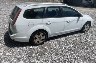 Ford Focus 2009-thumb-3