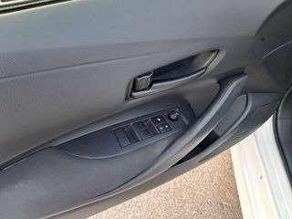 Toyota Corolla 2022 1.8 HYBRID*ΕΛΛΗΝΙΚΗΣ ΑΝΤΙΠΡΟΣΩΠΕΙΑΣ*-thumb-8