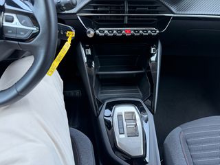 Peugeot 208 2023-thumb-15