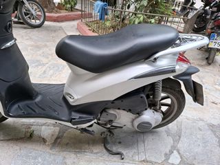 Piaggio Liberty 150 2010-thumb-4