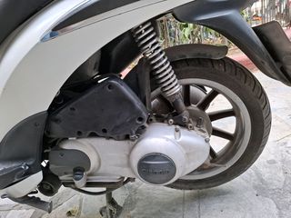 Piaggio Liberty 150 2010-thumb-5