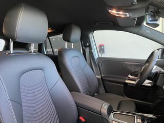 Mercedes-Benz GLA 200 2025 MHEV 163HP NAVI LED 7G TRONIC-thumb-19