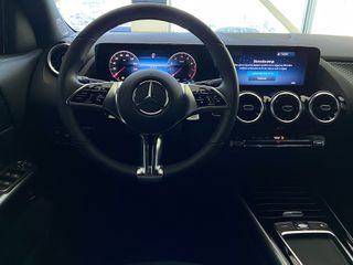 Mercedes-Benz GLA 200 2025 MHEV 163HP NAVI LED 7G TRONIC-thumb-20