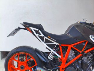 KTM 1290 Super Duke R 2019-thumb-2