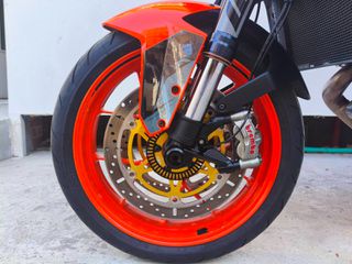 KTM 1290 Super Duke R 2019-thumb-7