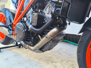 KTM 1290 Super Duke R 2019-thumb-18
