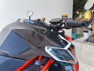 KTM 1290 Super Duke R 2019-thumb-38