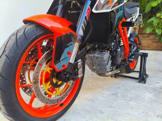 KTM 1290 Super Duke R 2019-thumb-33