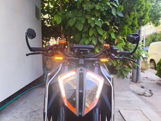 KTM 1290 Super Duke R 2019-thumb-24