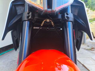 KTM 1290 Super Duke R 2019-thumb-25
