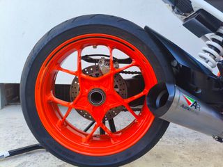 KTM 1290 Super Duke R 2019-thumb-22