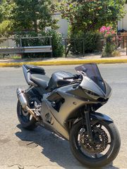 Yamaha YZF-R6 2004 R6 YAMAHA