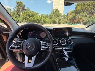 Mercedes-Benz GLC 200 2020 D-thumb-10