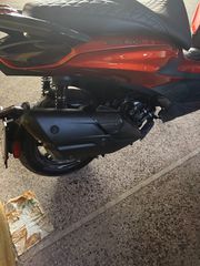 Piaggio Beverly 300i 2023-thumb-9
