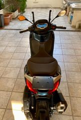 Piaggio Beverly 400 2023-thumb-5