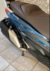Piaggio Beverly 400 2023-thumb-6