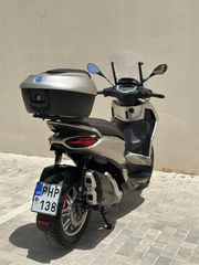 Piaggio Beverly 400 2023 Top box-thumb-11