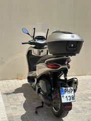 Piaggio Beverly 400 2023 Top box-thumb-12