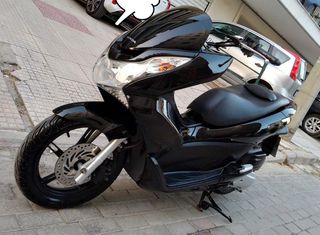Honda PCX 125 2011-thumb-1