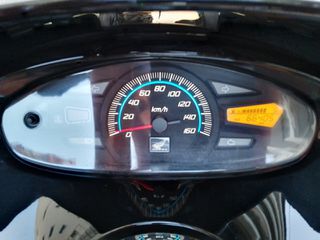 Honda PCX 125 2011-thumb-7