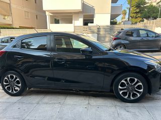 Mazda 2 2017 1.5 SKYACTIV TECHNOLOGY-thumb-5