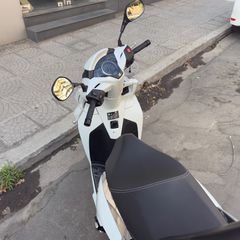 Honda SH 300i 2016 TOP BOX ΣΑΝ ΚΑΙΝΟΥΡΓΙΟ-thumb-4
