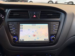 Hyundai i 20 2018 PREMIUM EDITION! PANORAMA, NAVI-thumb-40