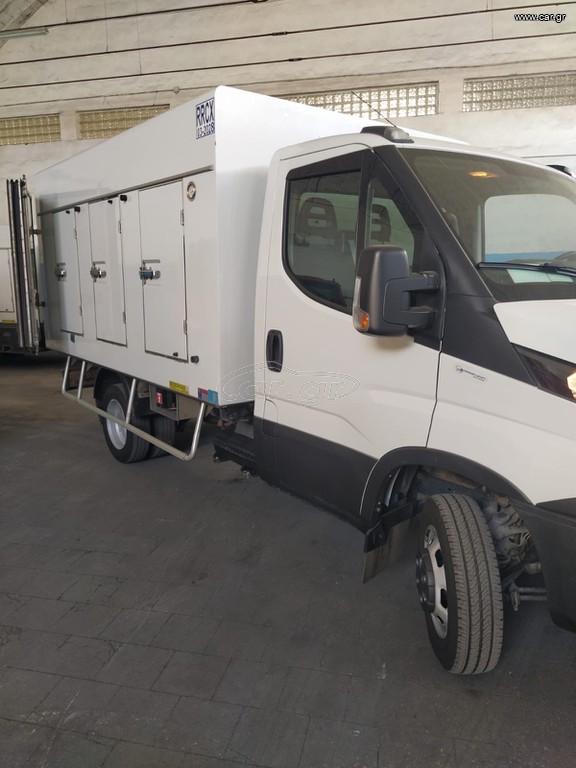 Παγωτατζίδικο Iveco 2020 ΔΙΠΛΟ ΤΡΟΧΟ ΜΕ ΕΡΑΣΙΤΕΧΝΙΚΟ ΔΙΠΛΩΜΑ ΧΩΡΙΣ ΤΑΧΟΓΡΑΦΟ