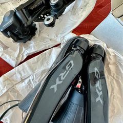GroupSet Shimano GRX σε άριστη κατάσταση με καινουργια υδραυλικά δισκόφρενα