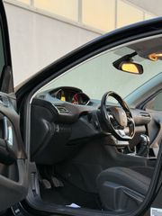 Peugeot 308 2018-thumb-8