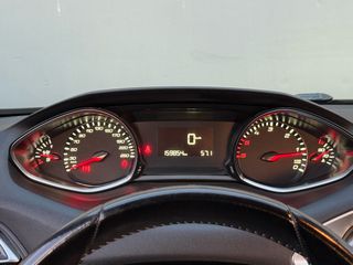 Peugeot 308 2018-thumb-10