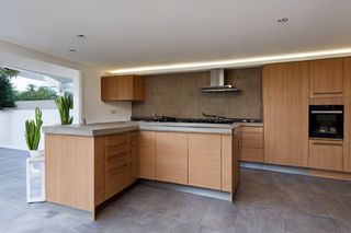 Intrahome Olympia Prime 4 χρώμα Καπλαμάς Δρυς Καπνιστή έπιπλα κουζίνας 10 Μέτρα συνολικα τρέχον μέτρα Intrahome-65649912