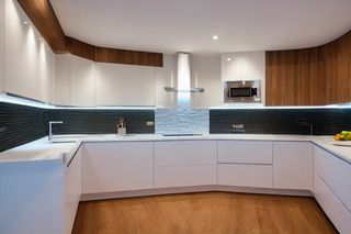 Intrahome Athena Select 4 χρώμα Λευκό Λακέ Πάνω & Δρυς Κάτω έπιπλα κουζίνας 10 Μέτρα συνολικα τρέχον μέτρα Intrahome-65649923