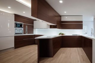 Intrahome Athena Prime 4 χρώμα Λευκό Λακέ Πάνω & Καρυδιά Κάτω έπιπλα κουζίνας 10 Μέτρα συνολικα τρέχον μέτρα Intrahome-65649932