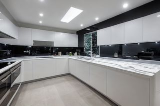 Intrahome Loft Studio 4 χρώμα Εφέ Λευκού Μαρμάρου έπιπλα κουζίνας 10 Μέτρα συνολικα τρέχον μέτρα Intrahome-65650140