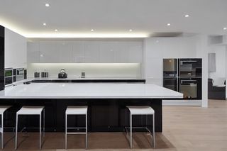 Intrahome Harmony Concept 4 χρώμα Λακέ Λευκό Γυαλιστερό έπιπλα κουζίνας 10 Μέτρα συνολικα τρέχον μέτρα Intrahome-65650181
