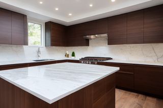 Intrahome Nova One 4 χρώμα Καπλαμάς Δρυς Σκούρα έπιπλα κουζίνας 10 Μέτρα συνολικα τρέχον μέτρα Intrahome-65650235