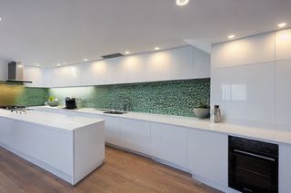 Intrahome Aurora Studio 4 χρώμα Λακέ Λευκό Ματ έπιπλα κουζίνας 10 Μέτρα συνολικα τρέχον μέτρα Intrahome-65650280