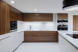 Intrahome Santorini Design 3 χρώμα Λακέ Εκρού Ματ έπιπλα κουζίνας 10 Μέτρα συνολικα τρέχον μέτρα Intrahome-65650728
