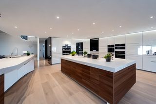 Intrahome Thalassa Studio 3 χρώμα Λευκό Λακέ Πάνω & Καρυδιά Κάτω έπιπλα κουζίνας 10 Μέτρα συνολικα τρέχον μέτρα Intrahome-65650800