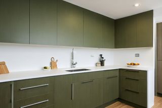 Intrahome Alkyoni Prime 3 χρώμα Σάλβια Πάνω & Δρυς Κάτω έπιπλα κουζίνας 10 Μέτρα συνολικα τρέχον μέτρα Intrahome-65650832