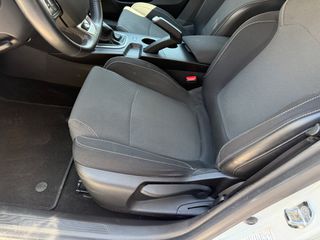 Renault Megane 2018 ΑΡΙΣΤΗ ΚΑΤΑΣΤΑΣΗ-BOOK SERVICE-110PS-thumb-32