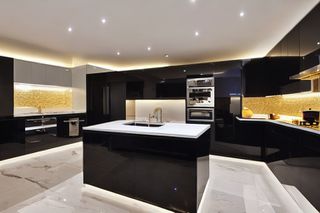 Intrahome Iris Studio 3 χρώμα Γυαλιστερό Χρυσό έπιπλα κουζίνας 10 Μέτρα συνολικα τρέχον μέτρα Intrahome-65650880
