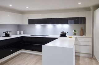 Intrahome Helios Signature 3 χρώμα Λακέ Λευκό Ματ έπιπλα κουζίνας 10 Μέτρα συνολικα τρέχον μέτρα Intrahome-65650942