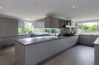 Intrahome Monaco Prime 3 χρώμα Λακέ Γκρι Ανοιχτό έπιπλα κουζίνας 10 Μέτρα συνολικα τρέχον μέτρα Intrahome-65650972