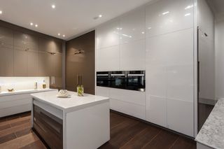 Intrahome Nova Select 3 χρώμα Ορείχαλκος & Λευκό Λακέ έπιπλα κουζίνας 10 Μέτρα συνολικα τρέχον μέτρα Intrahome-65651243