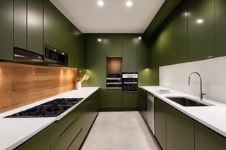 Intrahome Roma Concept 3 χρώμα Λακέ Πράσινο Δάσους έπιπλα κουζίνας 10 Μέτρα συνολικα τρέχον μέτρα Intrahome-65651301