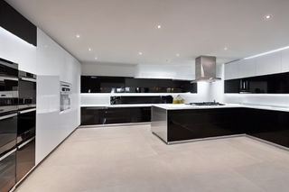 Intrahome Milano Studio 3 χρώμα Νησί Μαύρο & Λευκό Περίμετρος έπιπλα κουζίνας 10 Μέτρα συνολικα τρέχον μέτρα Intrahome-65651420