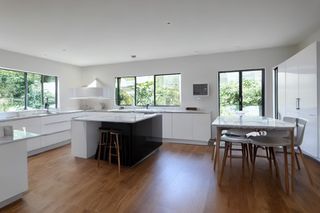 Intrahome Casa Pro 2 χρώμα Λακέ Λευκό Ματ έπιπλα κουζίνας 10 Μέτρα συνολικα τρέχον μέτρα Intrahome-65651614