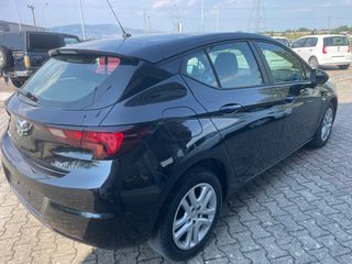 Opel Astra 2016-thumb-5